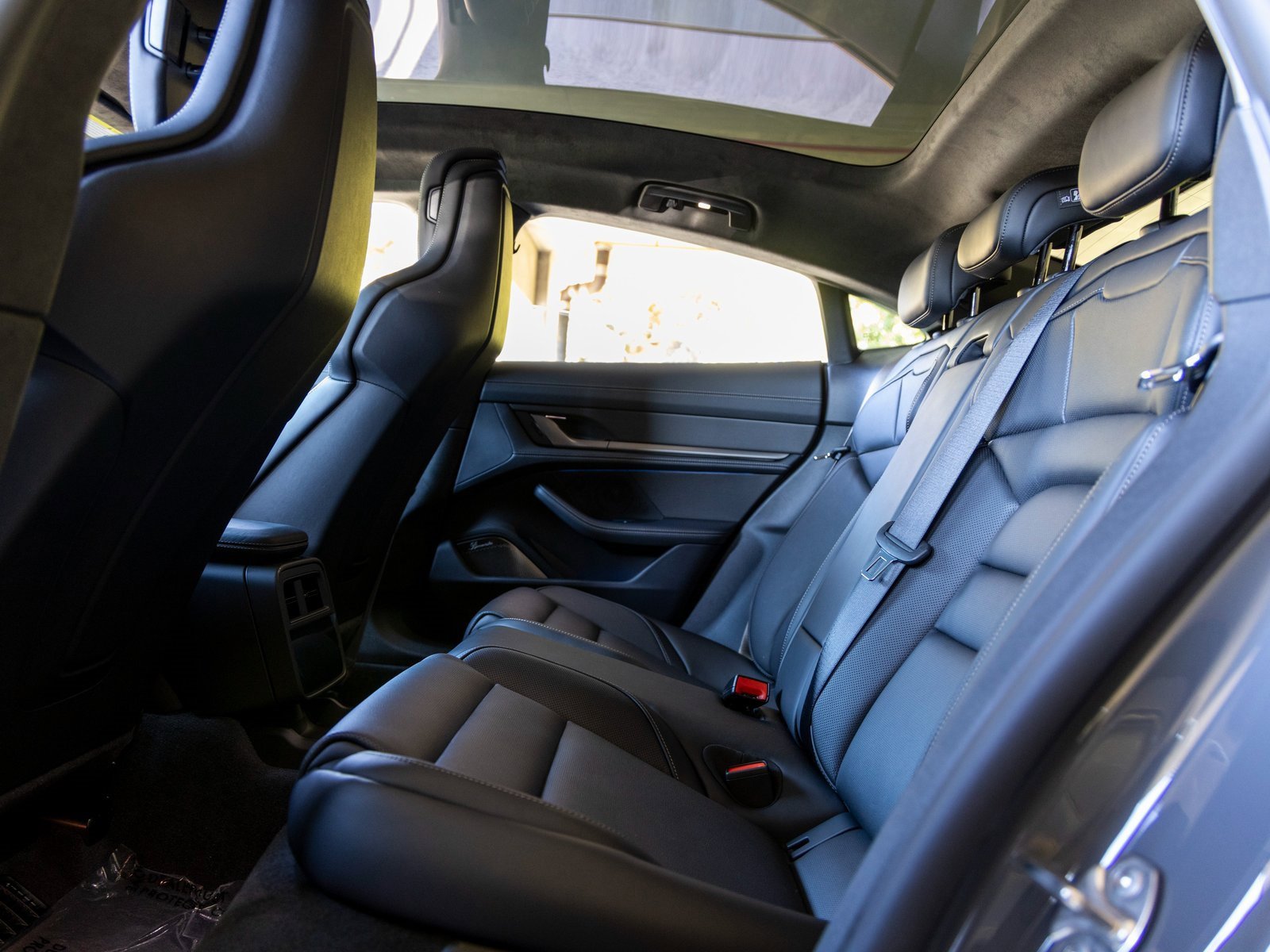 New 2025 Porsche Taycan Turbo S image 37