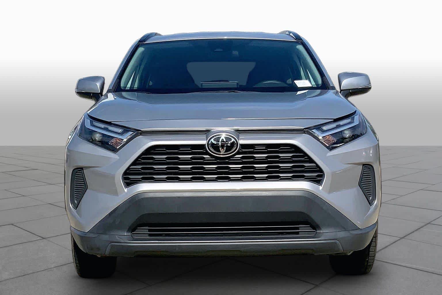 Used 2023 Toyota RAV4 XLE FWD image 7