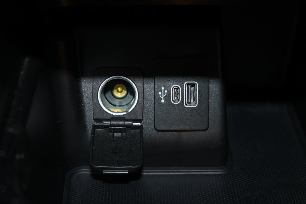 Used 2025 Ford Explorer ST-Line AWD/4WD image 37