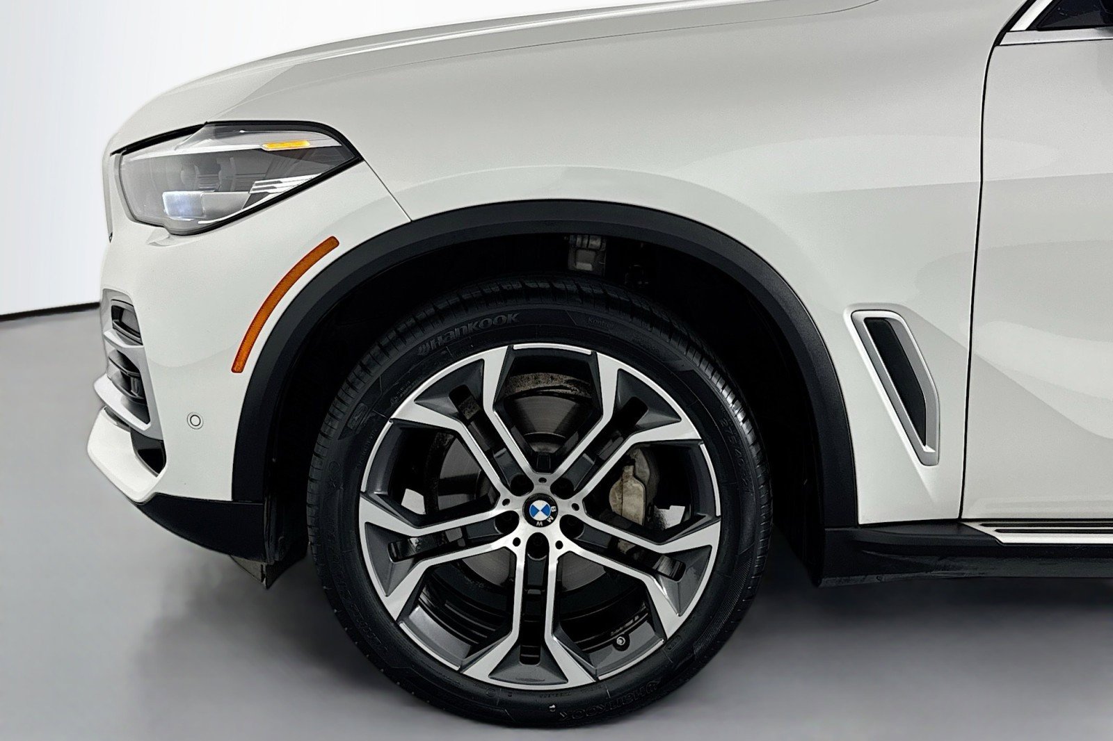 Used 2022 BMW X5 sDrive40i w/ Parking Assistance Package RWD image 9