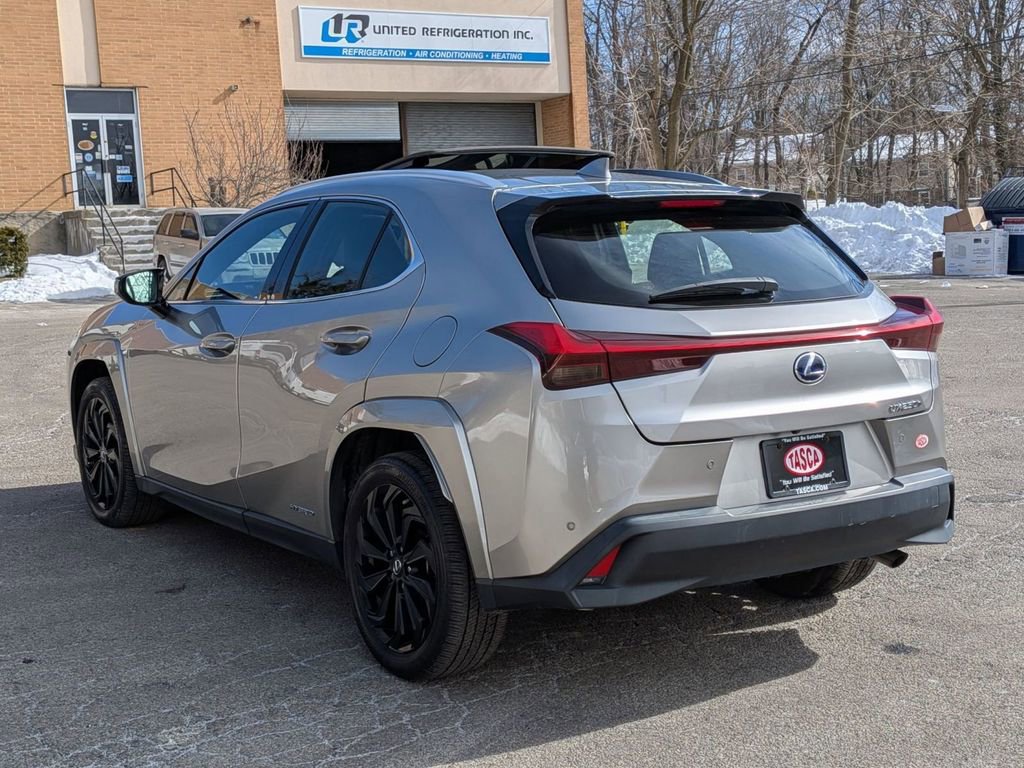 Used 2022 Lexus UX 250h 250h Base w/ Premium Package image 7