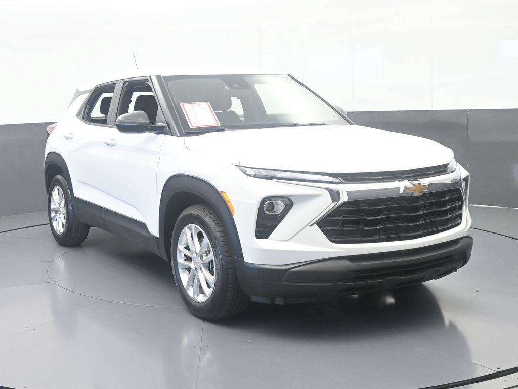Used 2026 Chevrolet TrailBlazer LS FWD image 9