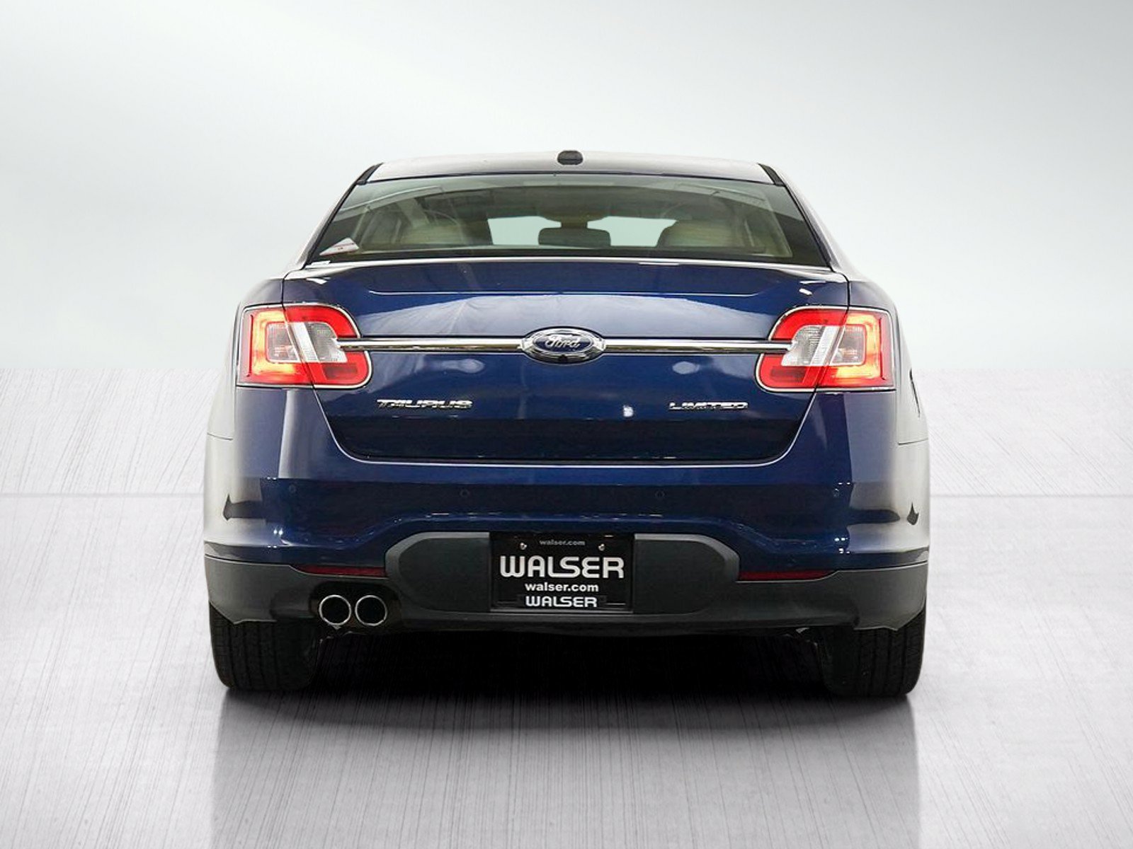 Used 2012 Ford Taurus Limited FWD image 4