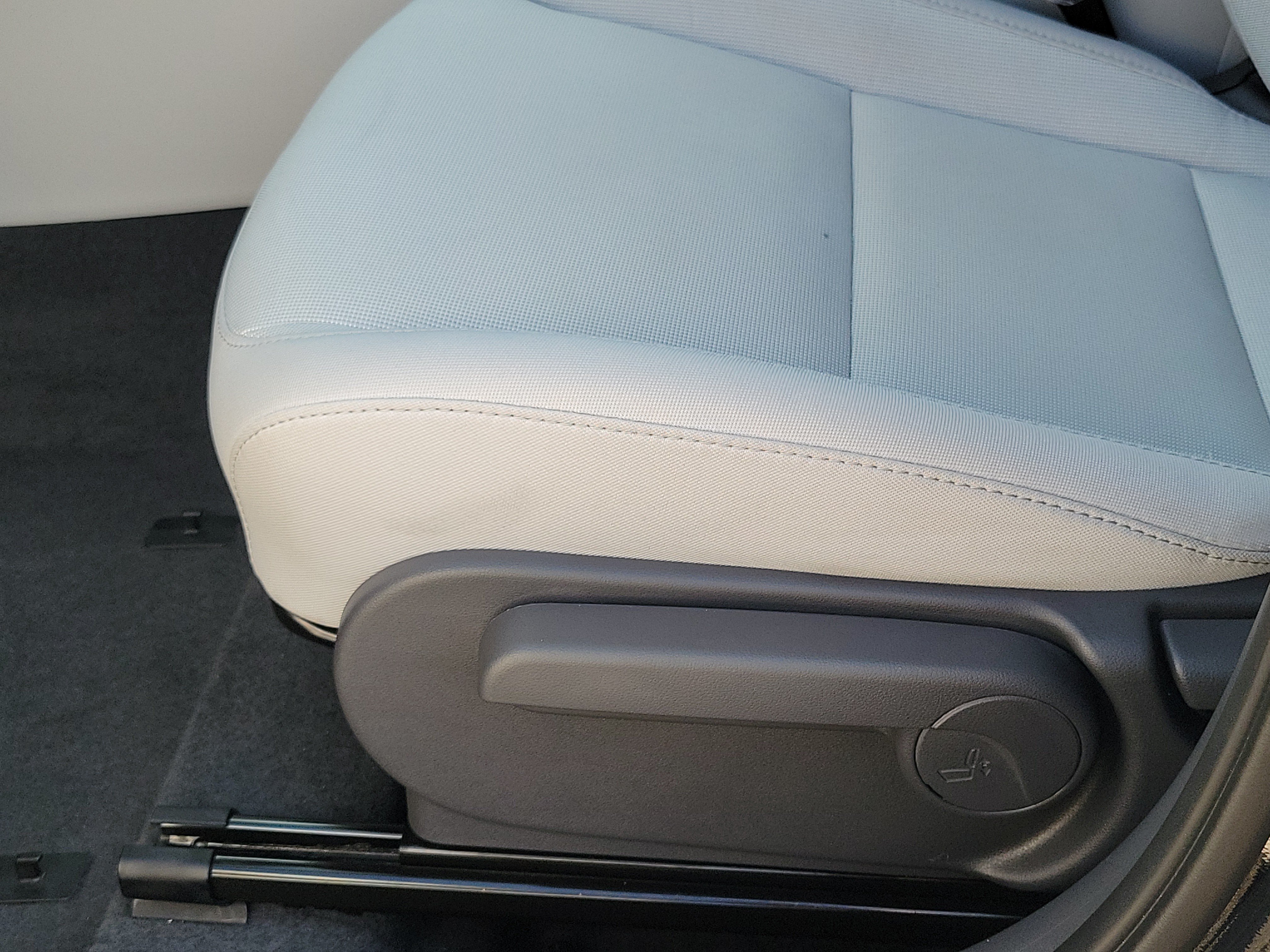Used 2026 Hyundai Kona SEL Sport FWD image 17