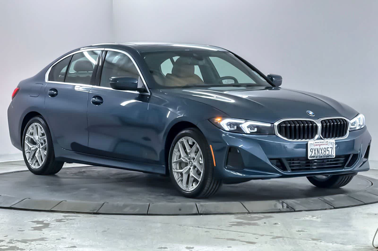 Used 2026 BMW 330i xDrive Sedan w/ Premium Package AWD/4WD image 9