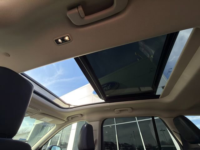 Used 2024 Lincoln Aviator Reserve w/ Equipment Group 201A image 17