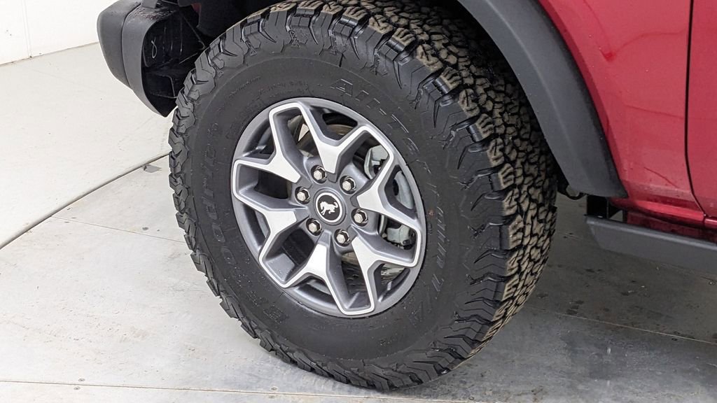 Certified 2025 Ford Bronco Badlands image 5