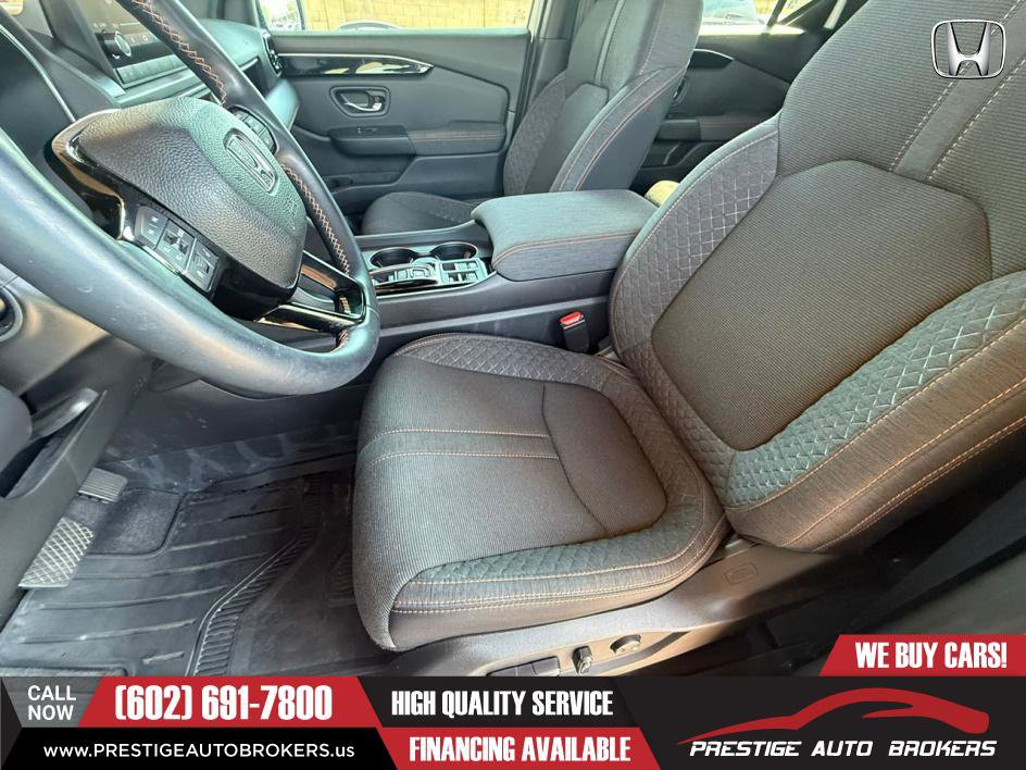 Used 2023 Honda Pilot Sport image 22