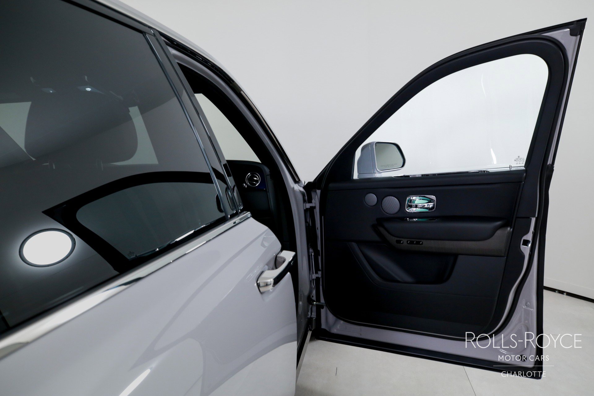 New 2026 Rolls-Royce Cullinan image 34