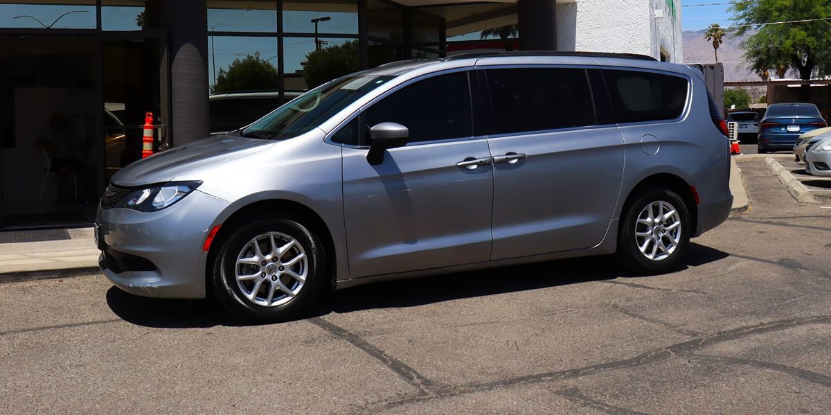 Used 2021 Chrysler Voyager Lxi FWD image 6