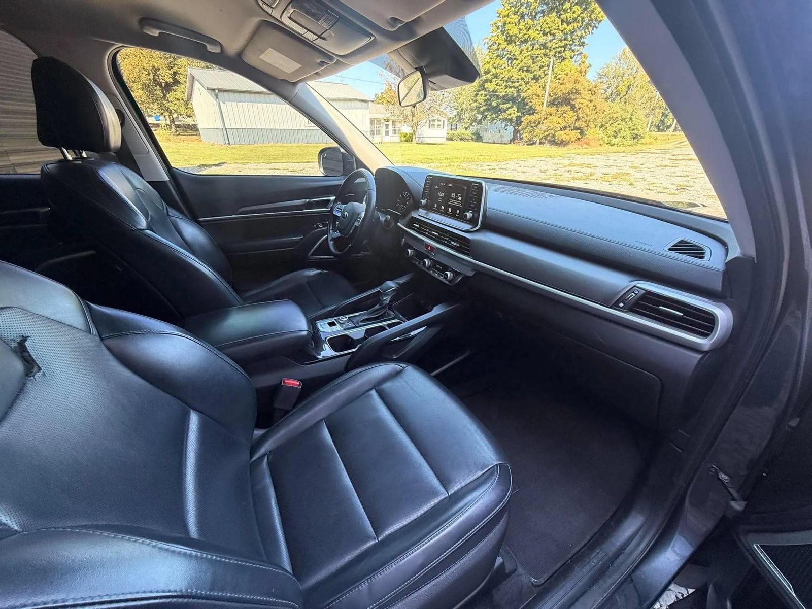 Used 2020 Kia Telluride LX AWD/4WD image 10