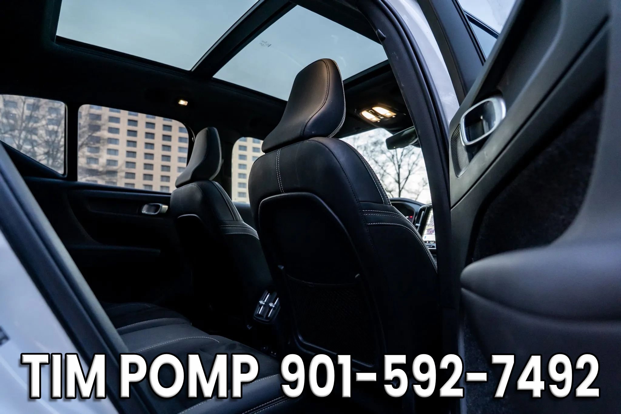 Used 2022 Volvo XC40 P8 Recharge Ultimate image 16