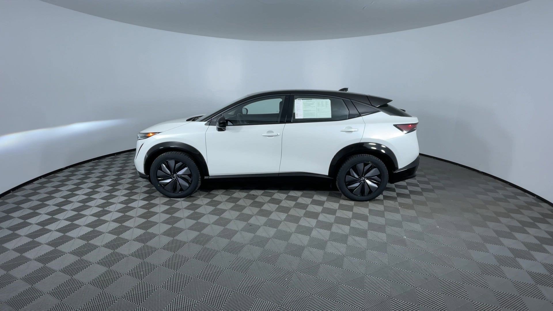 Certified 2023 Nissan Ariya AWD image 6