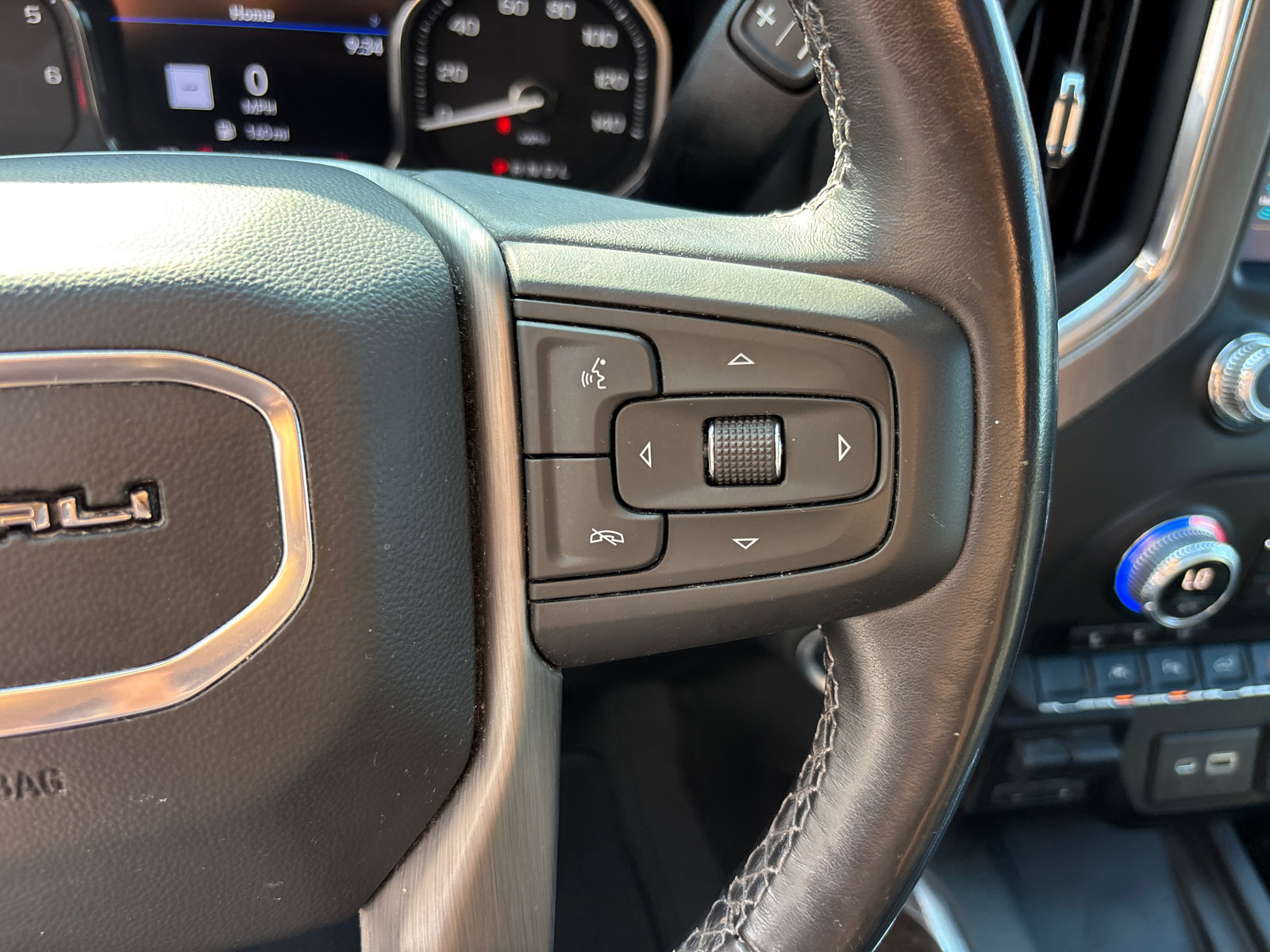 Used 2022 GMC Sierra 1500 Denali w/ Denali Premium Package AWD/4WD image 18