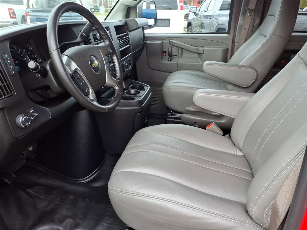 Used 2019 Chevrolet Express 2500 LS w/ Driver Convenience Package image 9