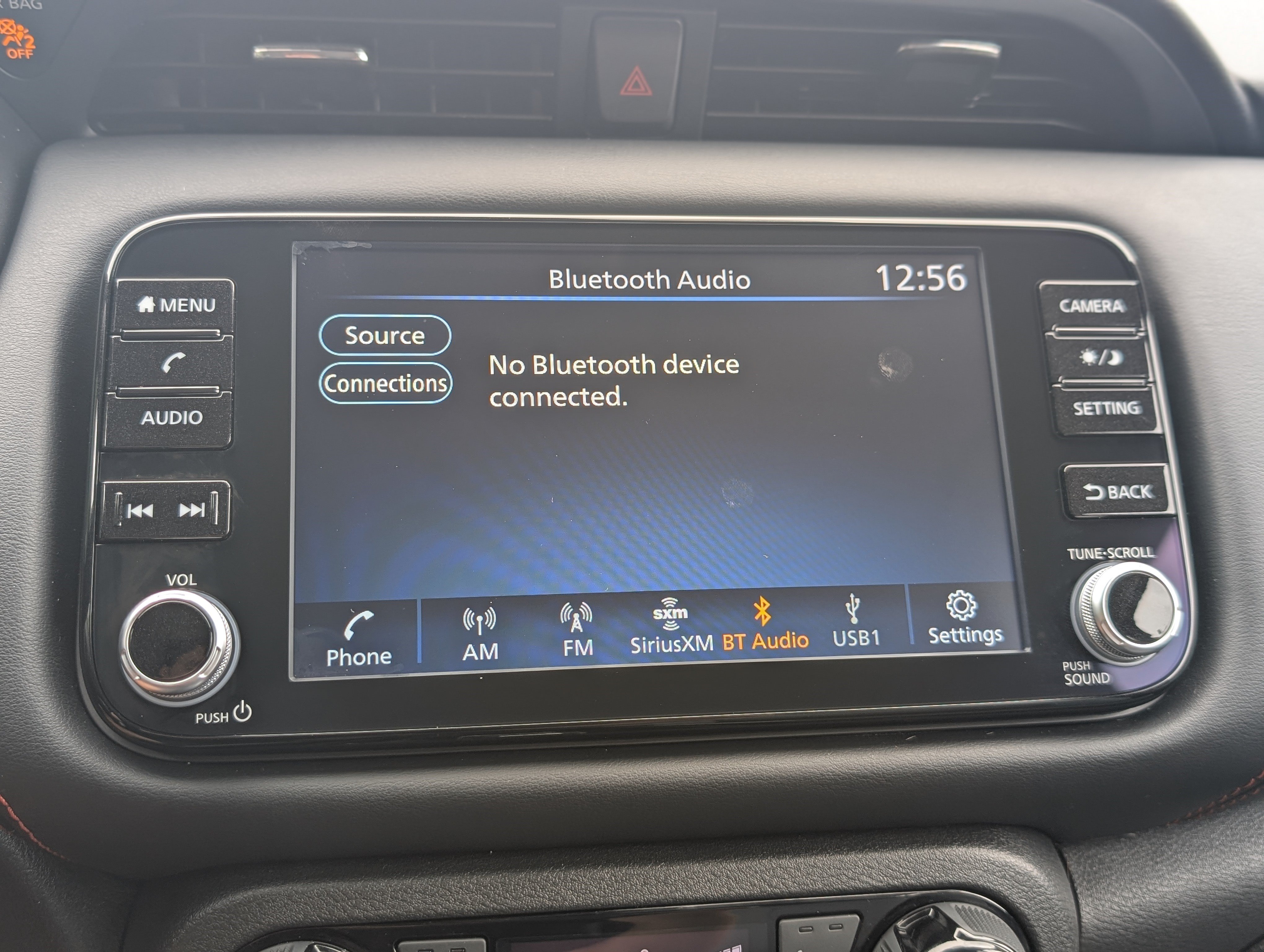 Used 2024 Nissan Kicks SR w/ SR Premium Package FWD image 27