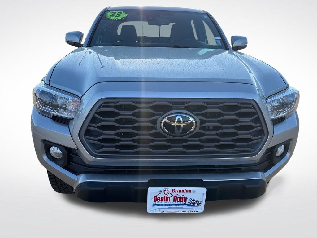 Used 2023 Toyota Tacoma TRD Off-Road w/ Technology Package AWD/4WD image 9