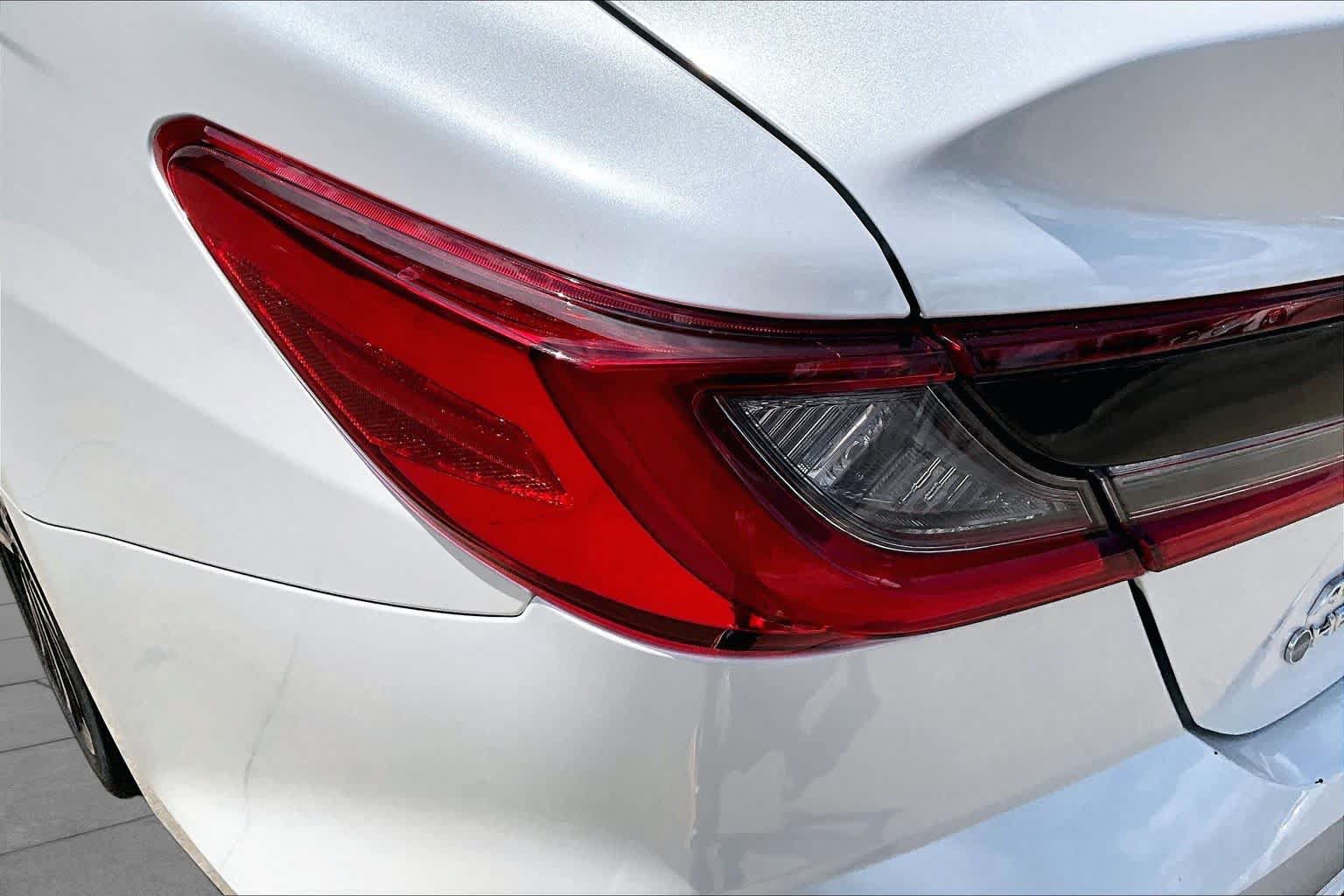 Used 2025 Toyota Camry XSE AWD/4WD image 29