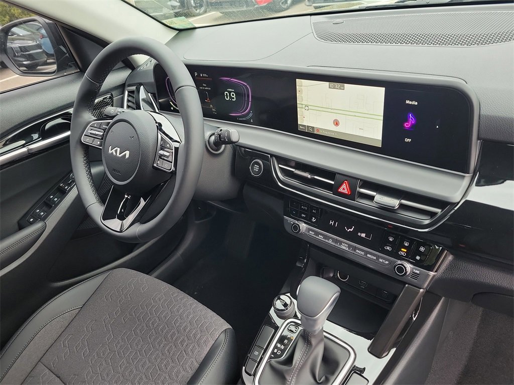 New 2026 Kia Seltos S image 8