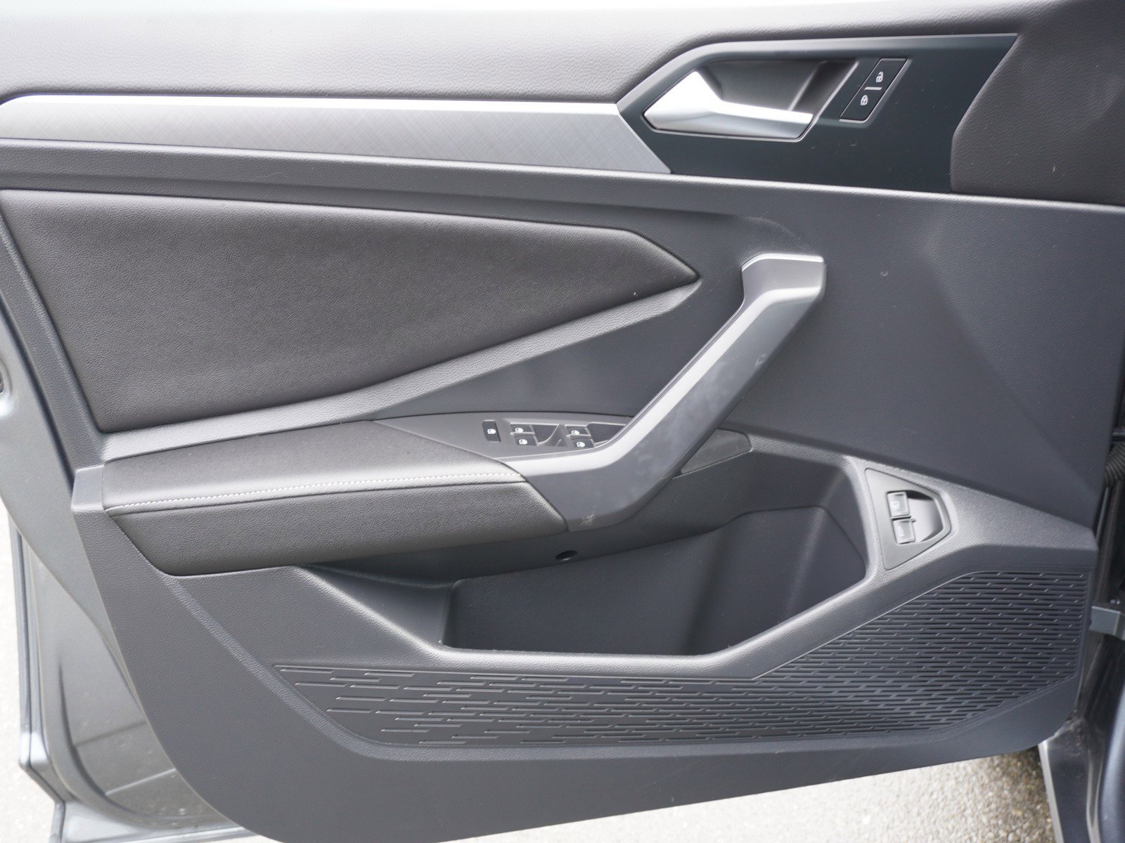 Used 2022 Volkswagen Jetta SE image 18