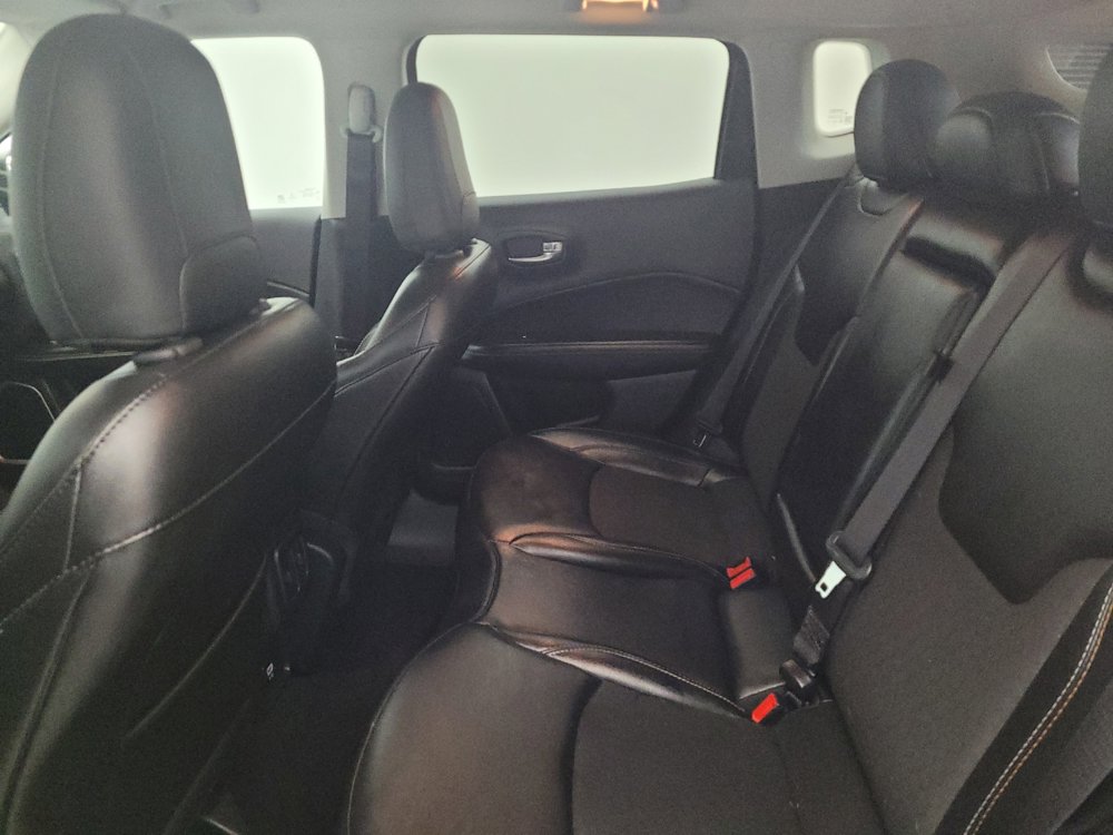 Used 2020 Jeep Compass Latitude w/ Cold Weather Group AWD/4WD image 18