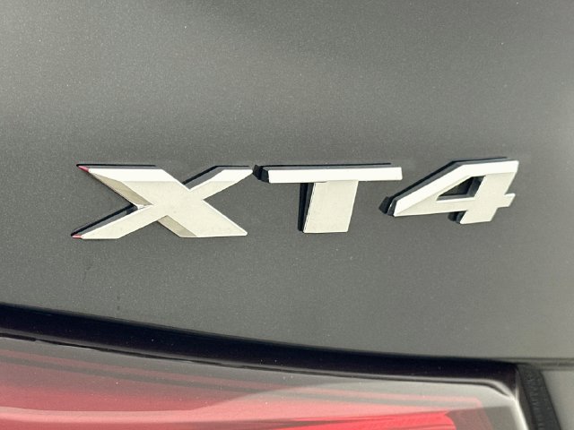 Used 2024 Cadillac XT4 Premium Luxury FWD image 27