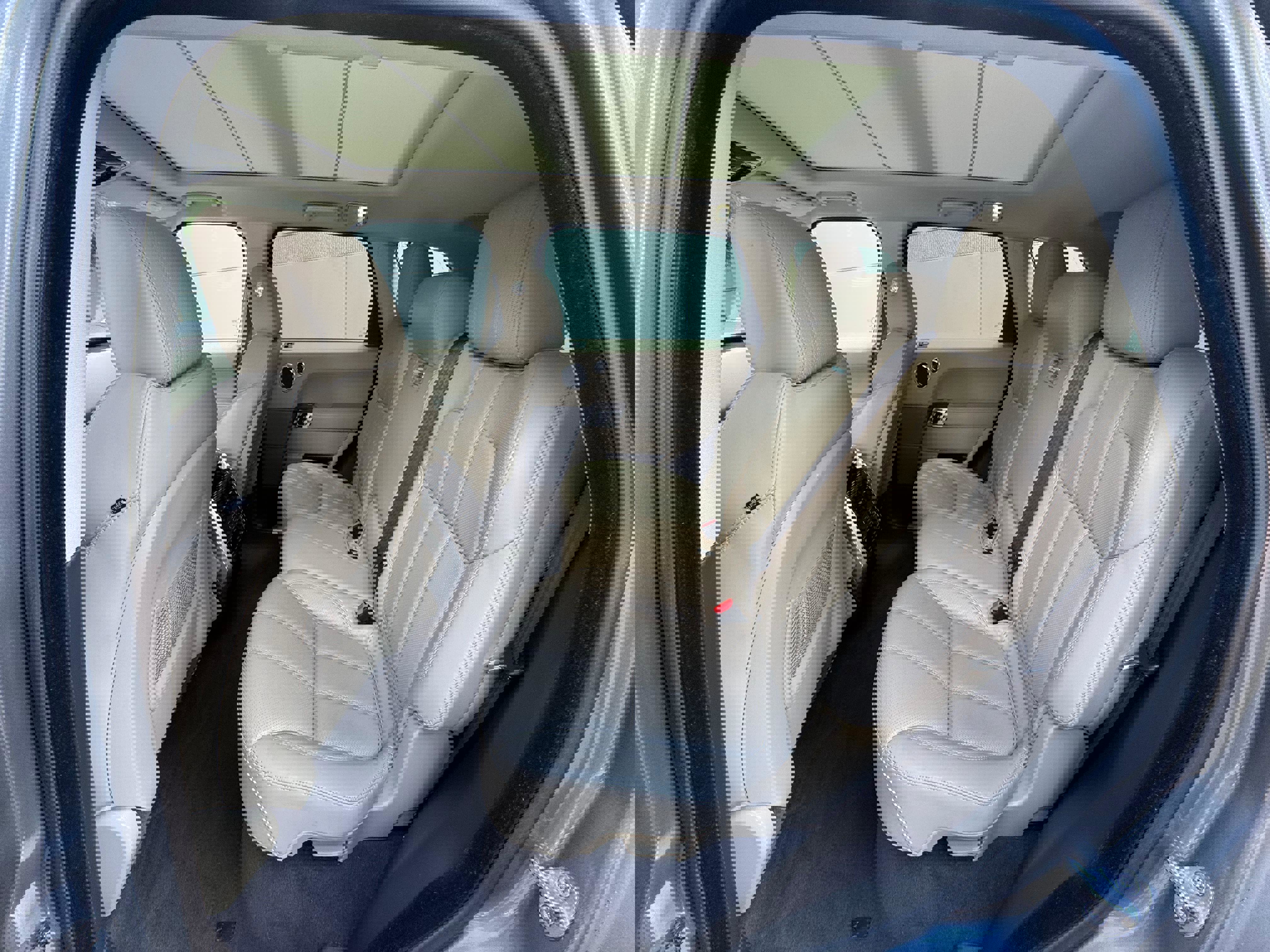 Used 2015 Land Rover Range Rover Sport HSE image 23