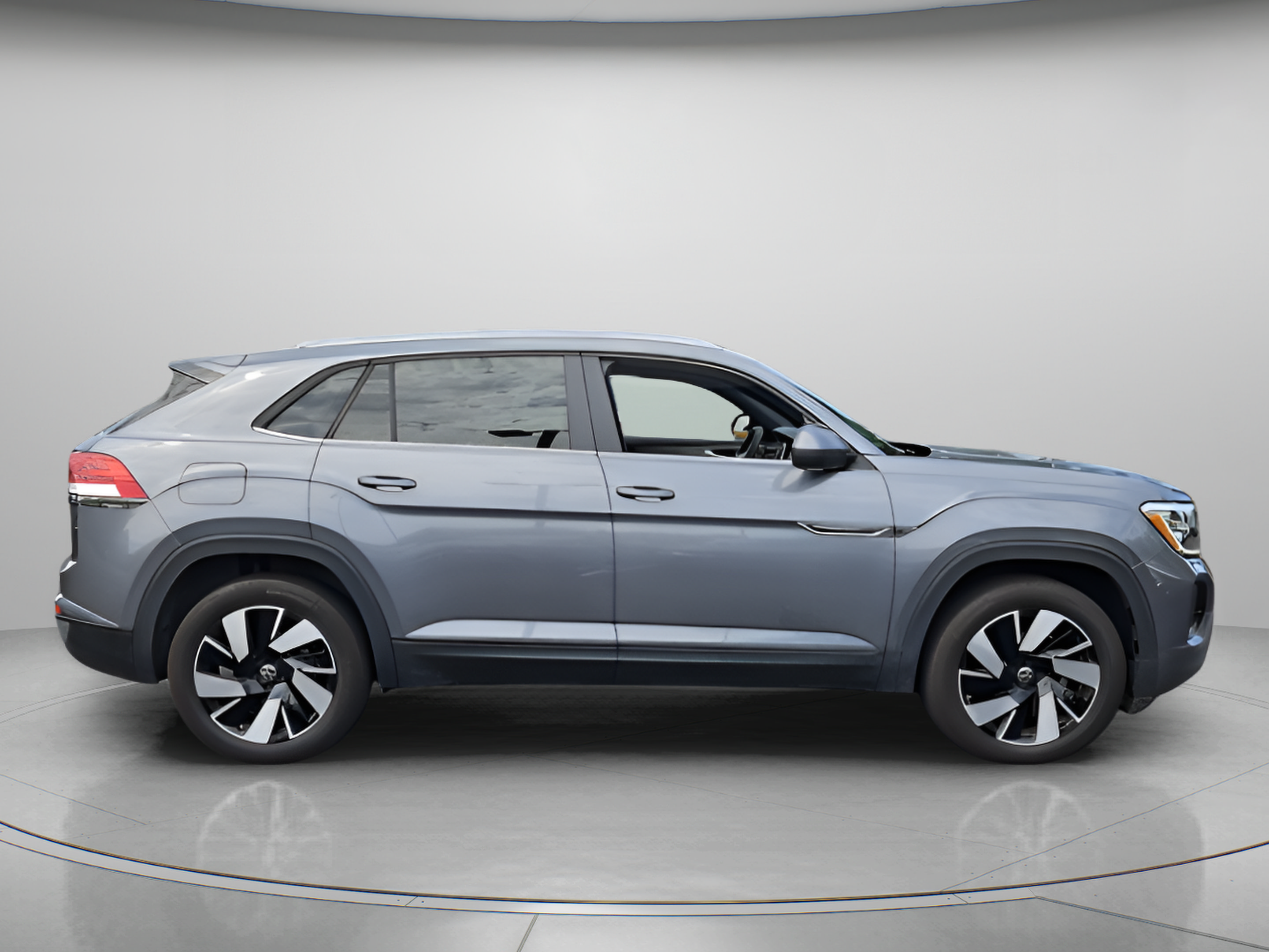 Certified 2024 Volkswagen Atlas Cross Sport SE AWD/4WD image 6