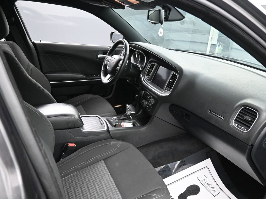 Used 2018 Dodge Charger GT image 27