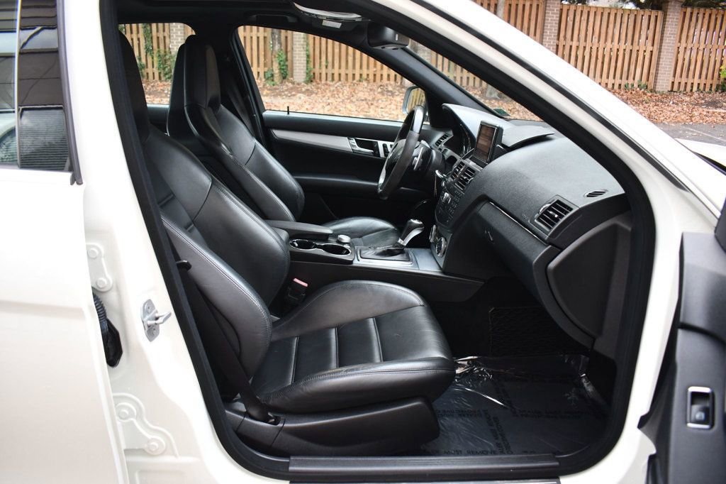 Used 2009 Mercedes-Benz C 63 AMG Sedan image 21