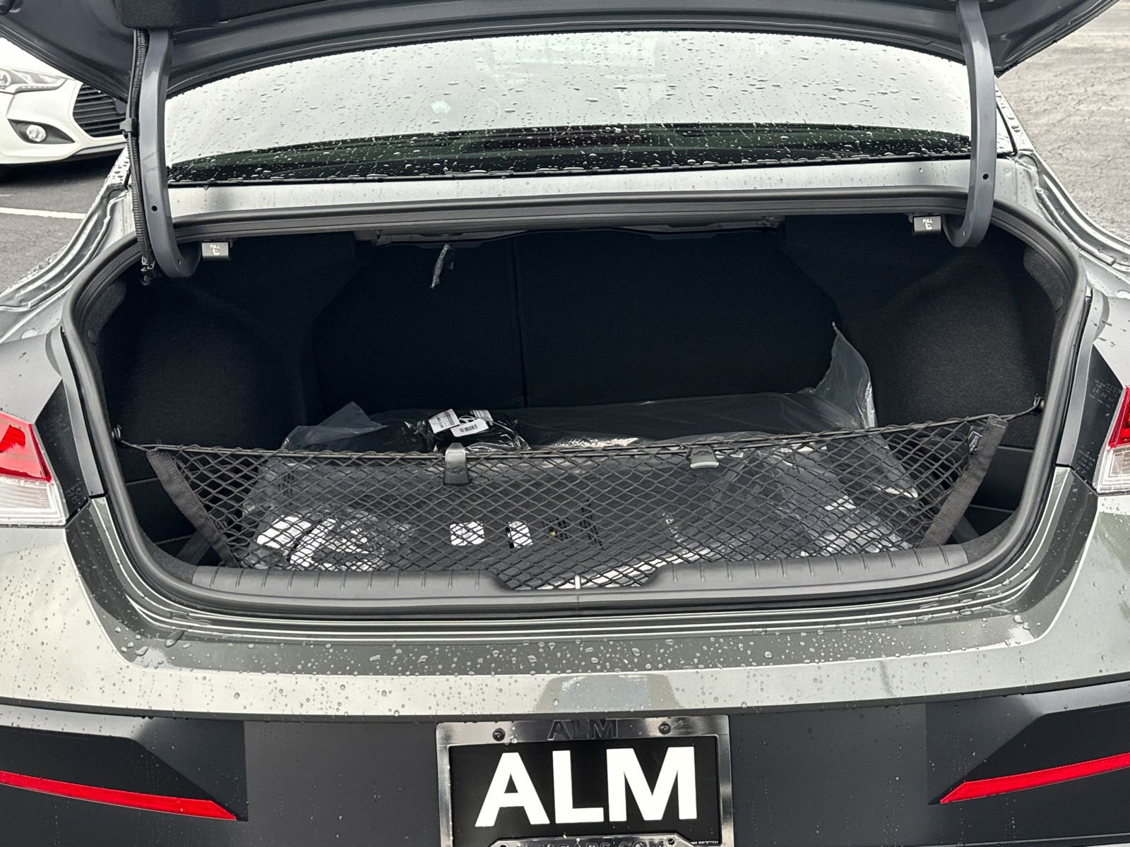 Certified 2025 Hyundai Elantra SEL w/ Cargo Package image 18