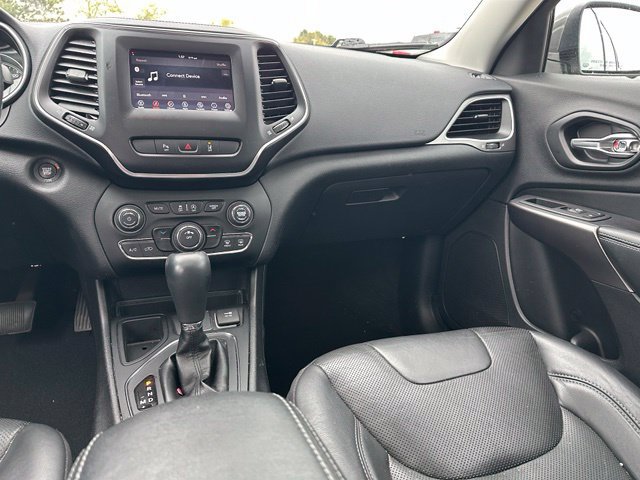 Used 2020 Jeep Cherokee Latitude Lux w/ Quick Order Package 26H Lux FWD image 13