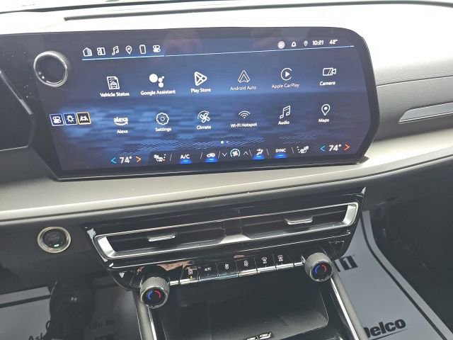 Used 2024 Chevrolet Traverse LT image 46