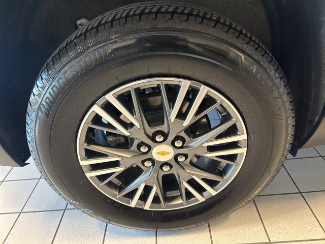 Used 2026 Chevrolet Traverse LT w/ Driver Confidence Package FWD image 10