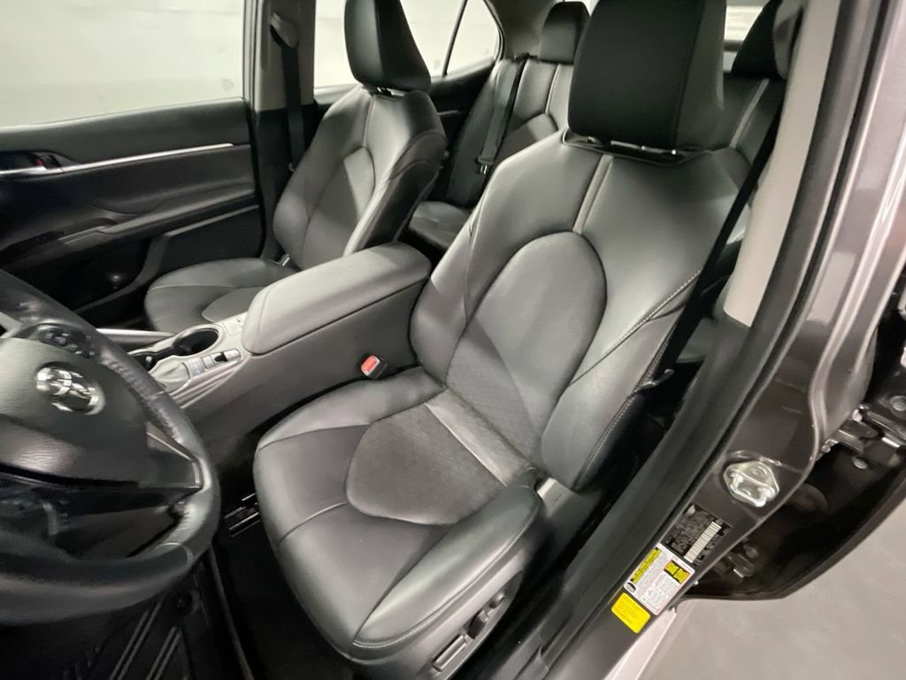 Used 2023 Toyota Camry XSE image 19