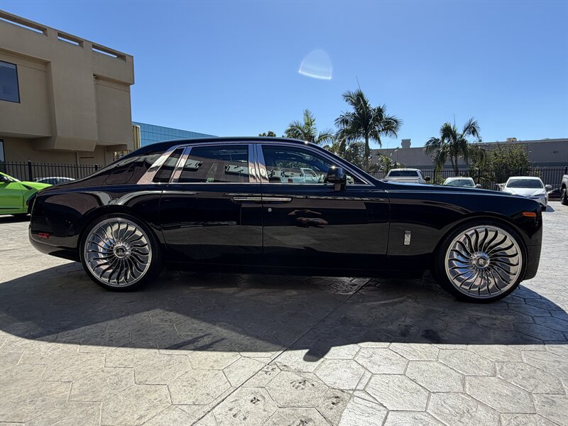 Used 2027 Rolls-Royce Phantom Sedan RWD image 6