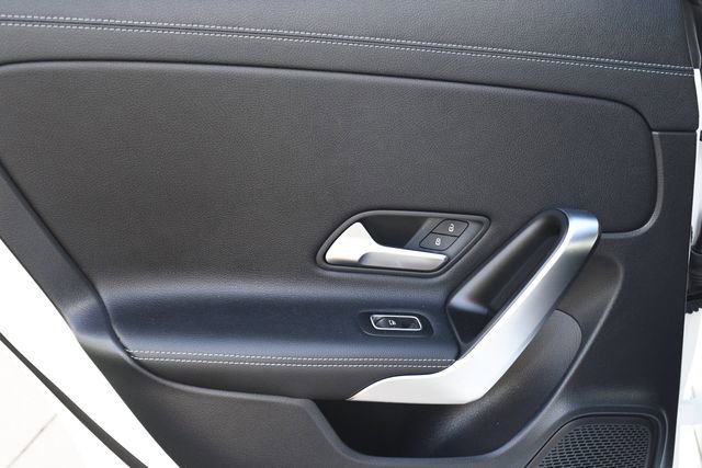 Used 2023 Mercedes-Benz CLA 250 image 25