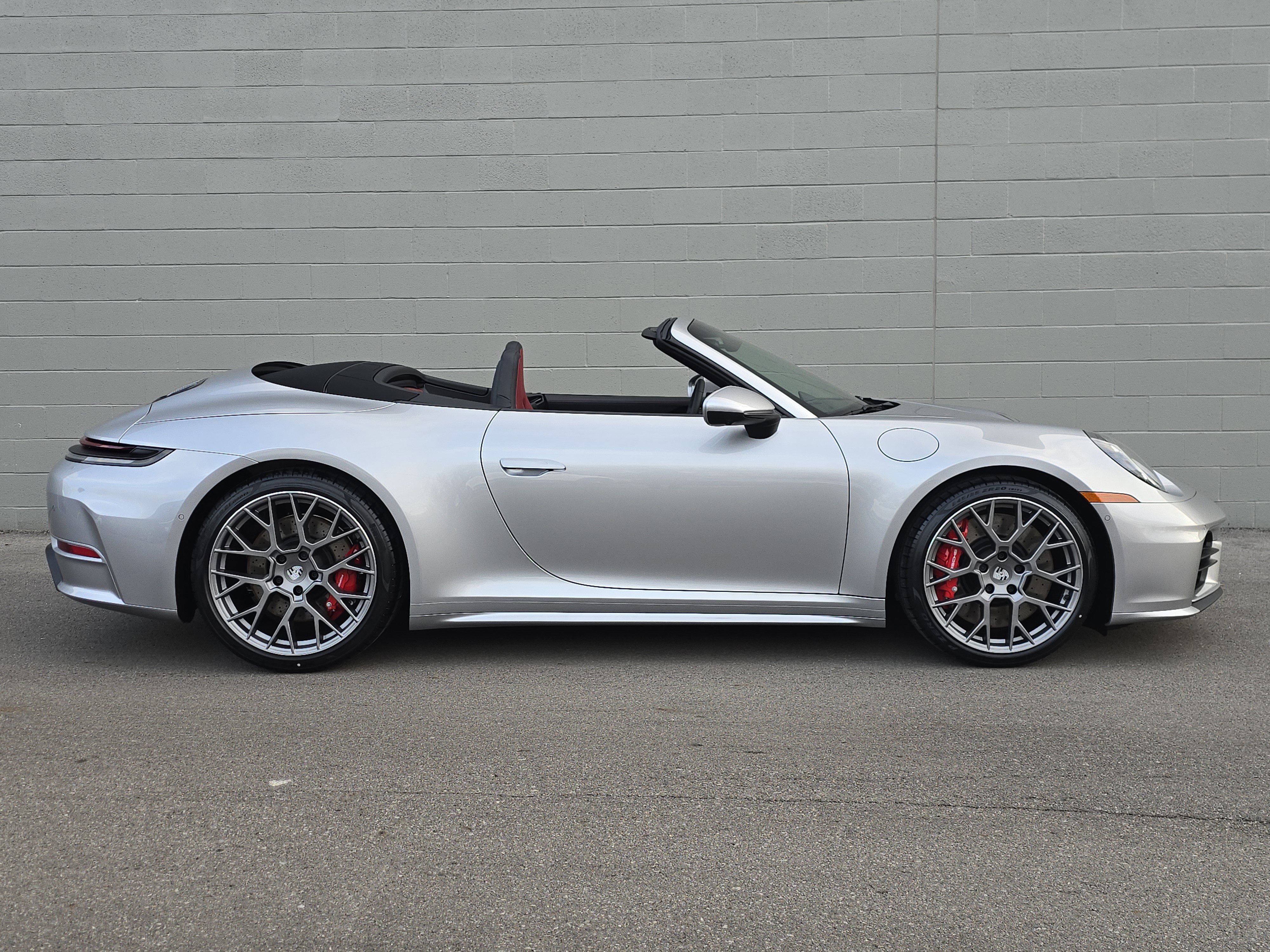 New 2026 Porsche 911 Carrera 4S image 10