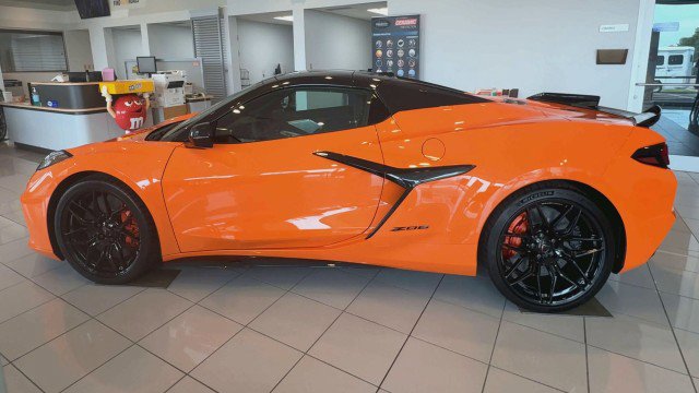 Used 2023 Chevrolet Corvette Z06 image 5