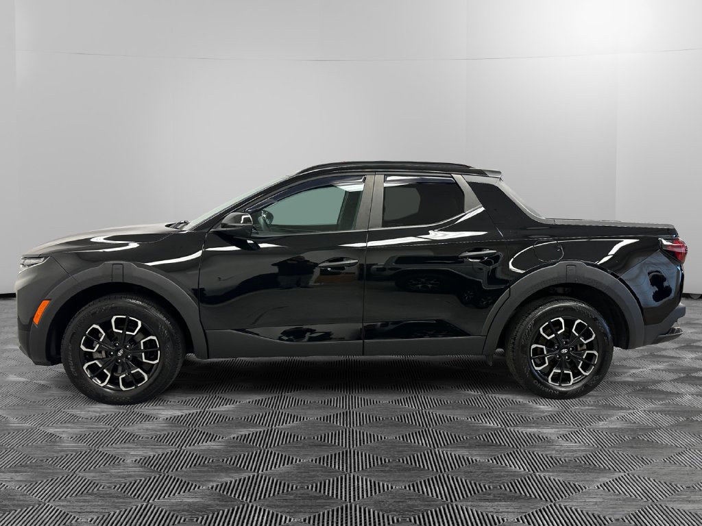 Used 2024 Hyundai Santa Cruz SEL w/ Activity Package AWD/4WD image 2