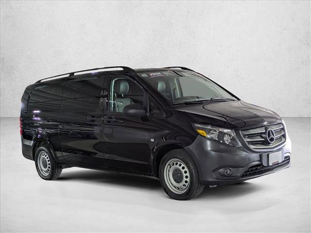 Used 2022 Mercedes-Benz Metris video 3