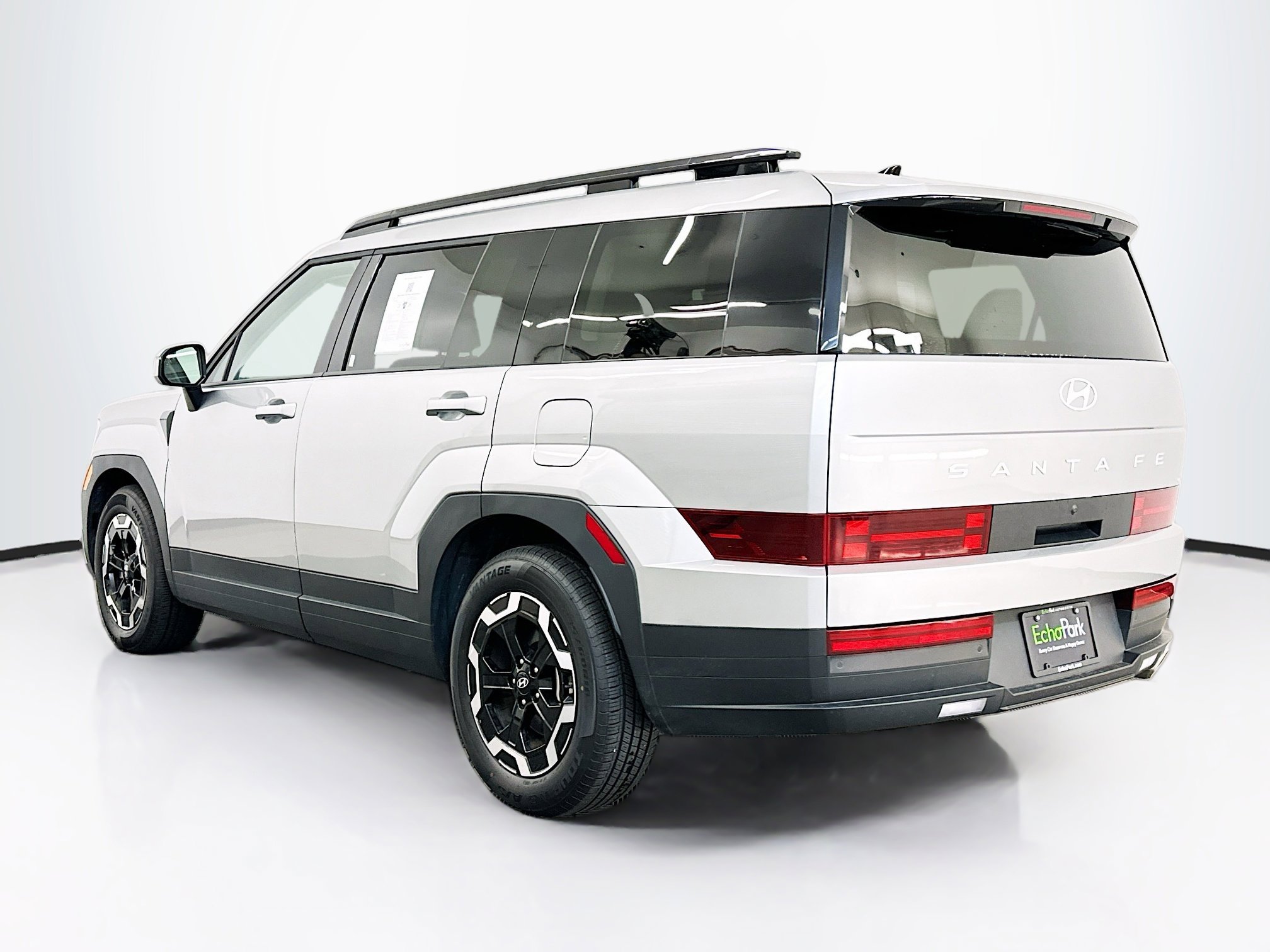 Used 2025 Hyundai Santa Fe SEL image 5