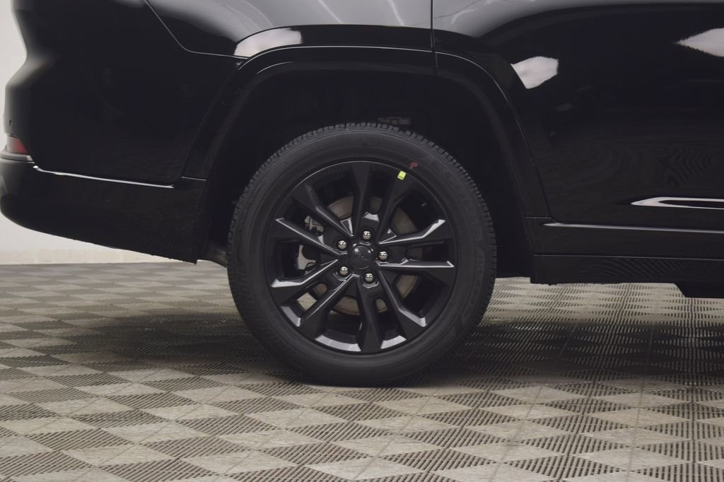 New 2026 Jeep Grand Cherokee L Limited image 9