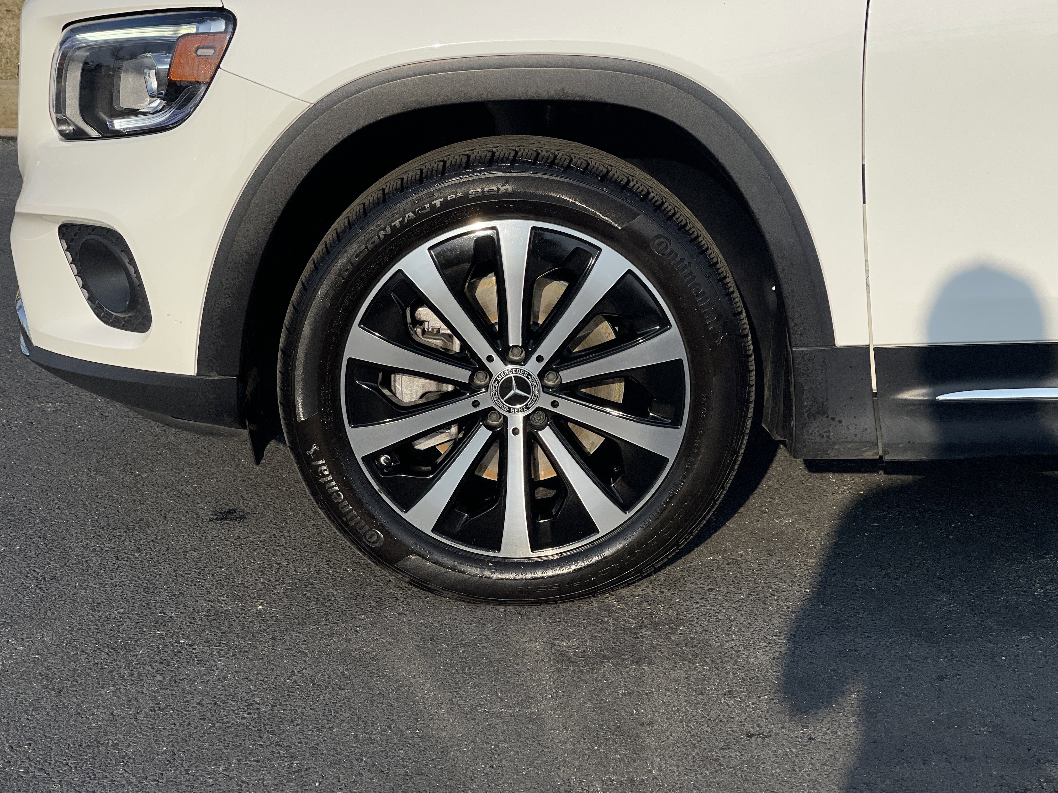 Used 2022 Mercedes-Benz GLB 250 image 32