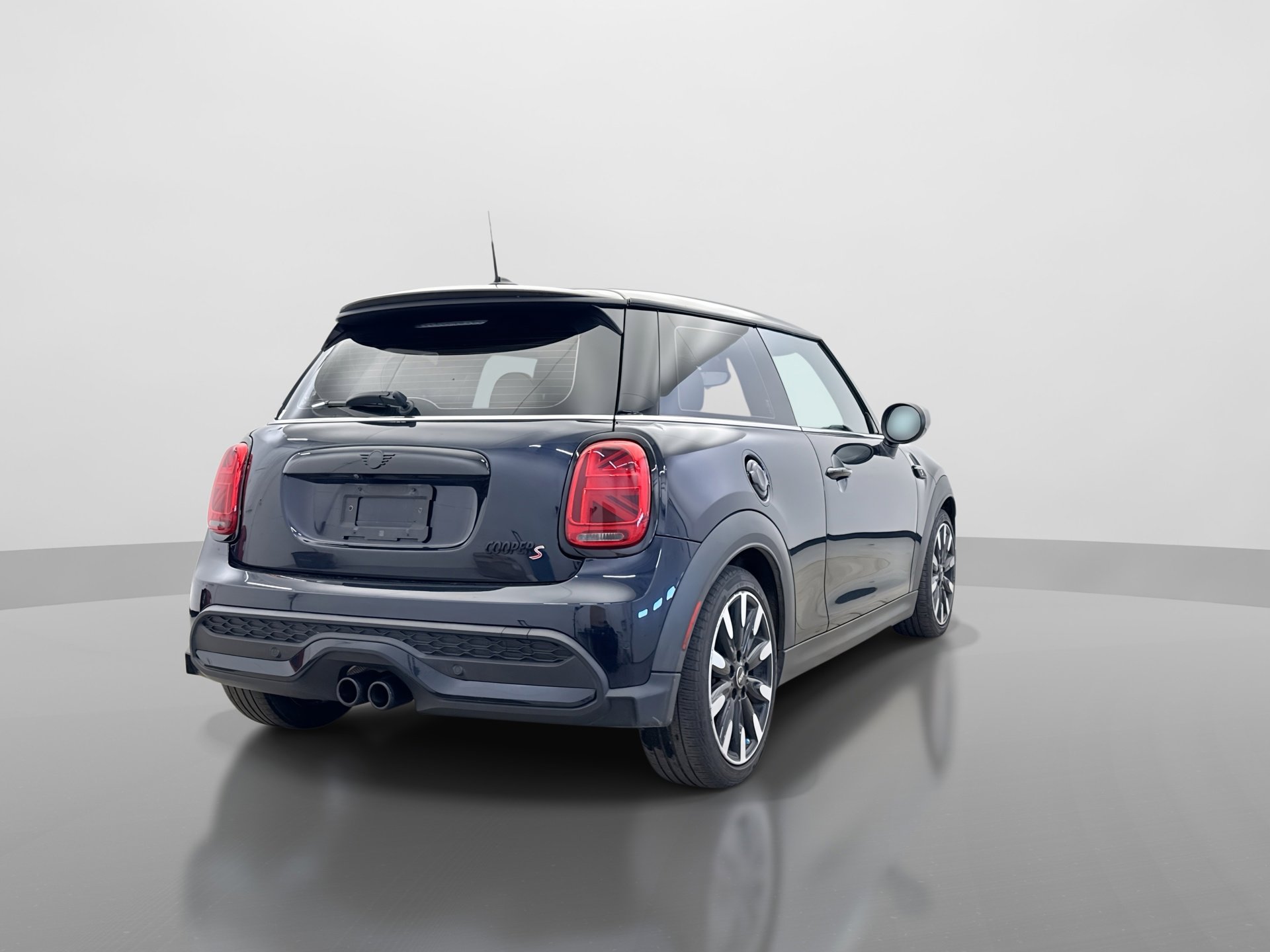 Used 2022 MINI Cooper S image 5