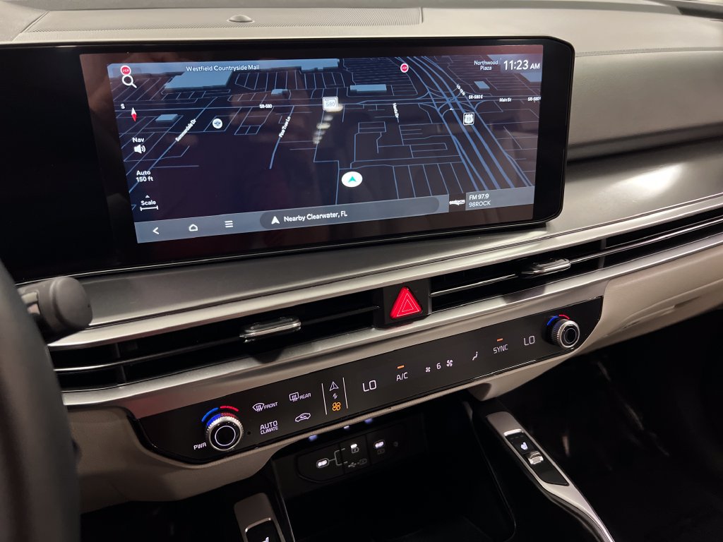Used 2025 Kia Sorento EX FWD image 17