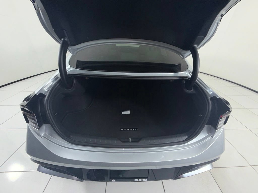 Certified 2025 Hyundai Sonata SEL FWD image 28