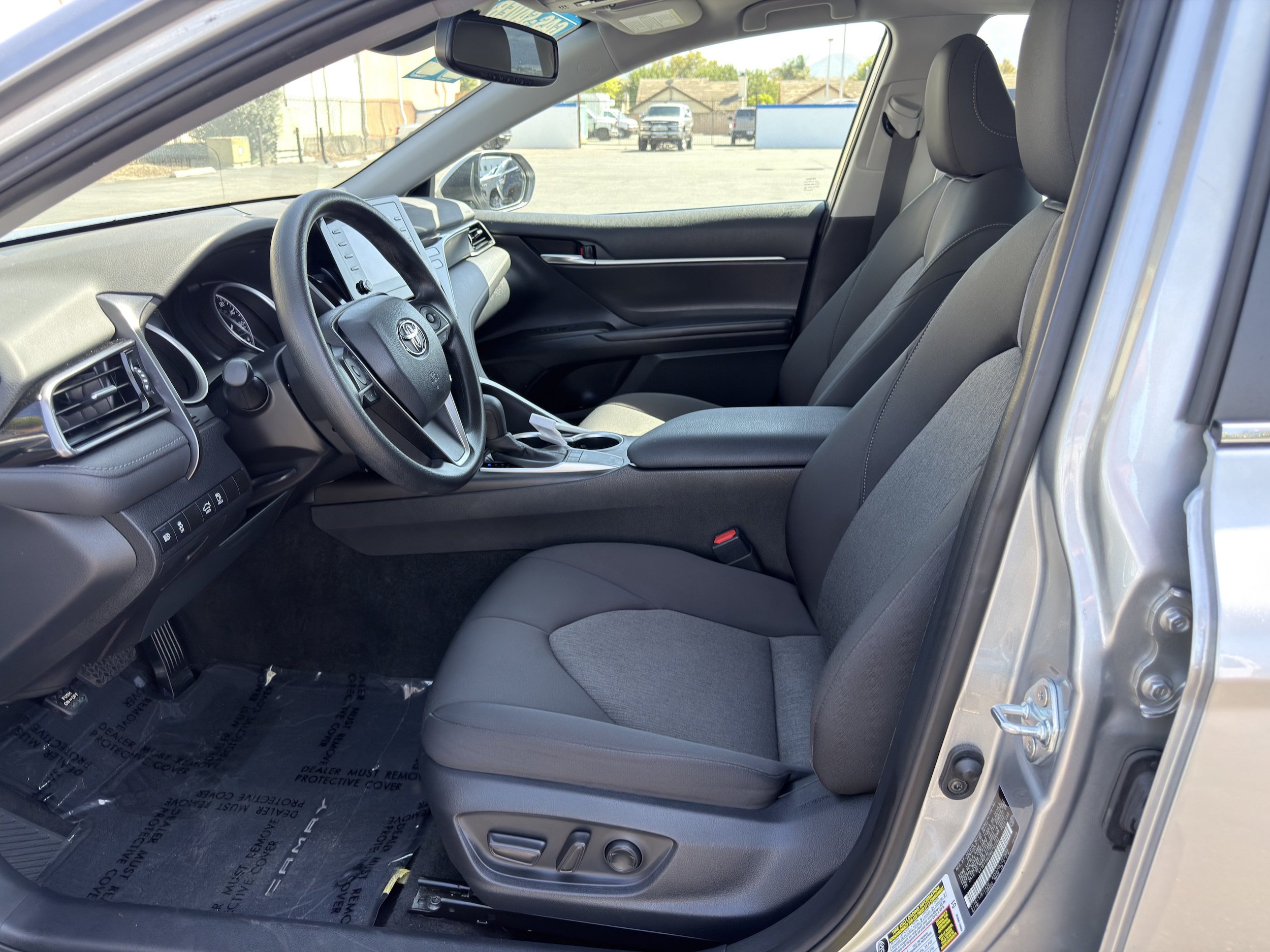 Used 2022 Toyota Camry LE w/ Convenience Package FWD image 21