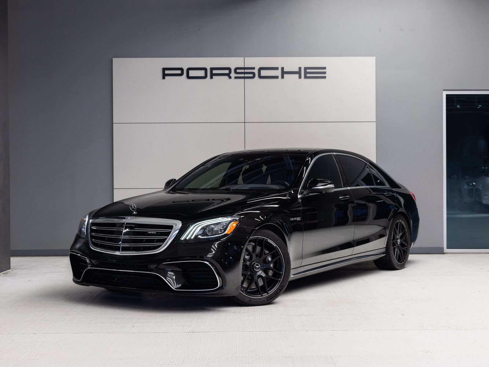 Used 2019 Mercedes-Benz S 63 AMG S 4MATIC Sedan image 1
