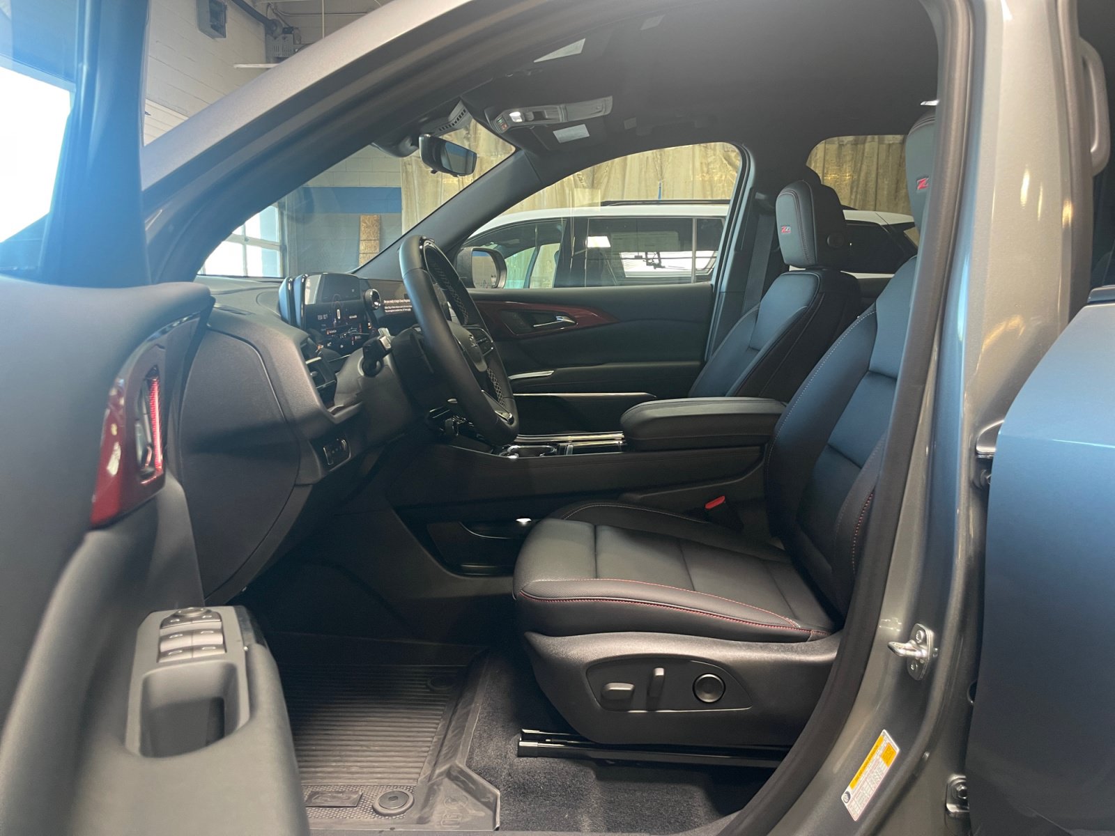 New 2026 Chevrolet Traverse Z71 w/ Enhanced Driving Package AWD/4WD image 19